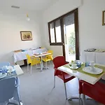 Bb Venice Cinzias' 4*