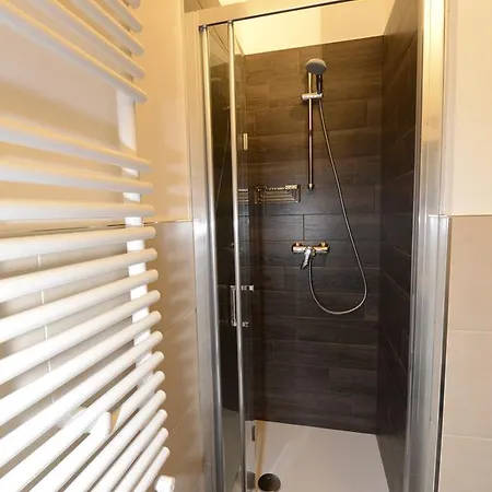 Bb Venice Cinzias' 4*